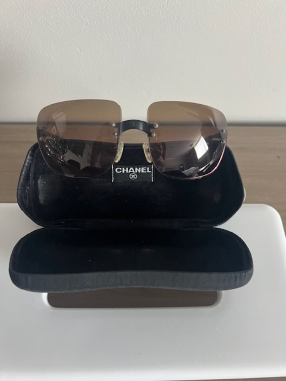 Vintage Chanel 4006 Rimless Gradient Sunglasses CC Logo w/ Case